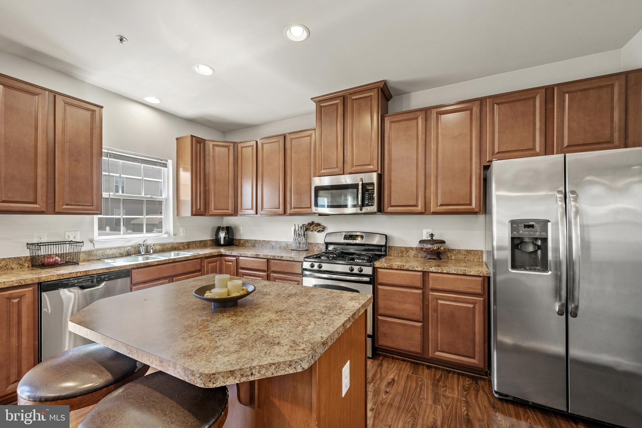 PINEY GROVE ESTATES - Residential