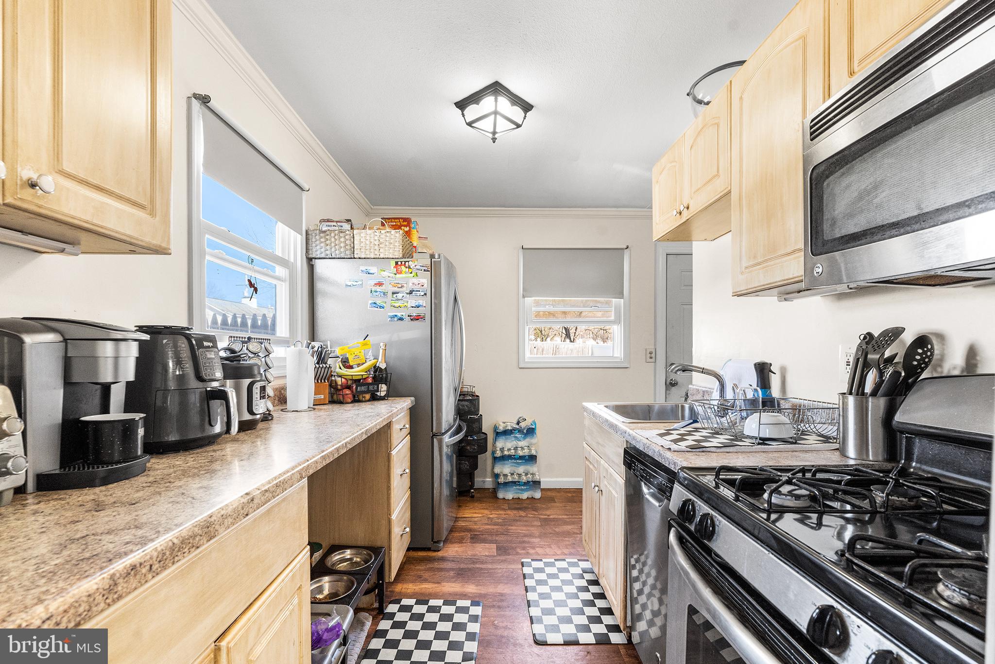 ROYAL ACRES - Residential