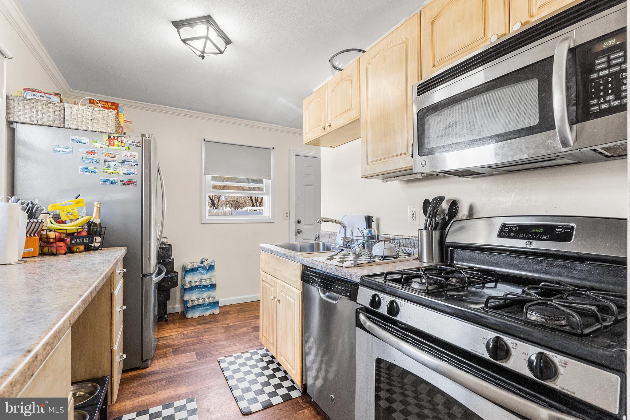 ROYAL ACRES - Residential