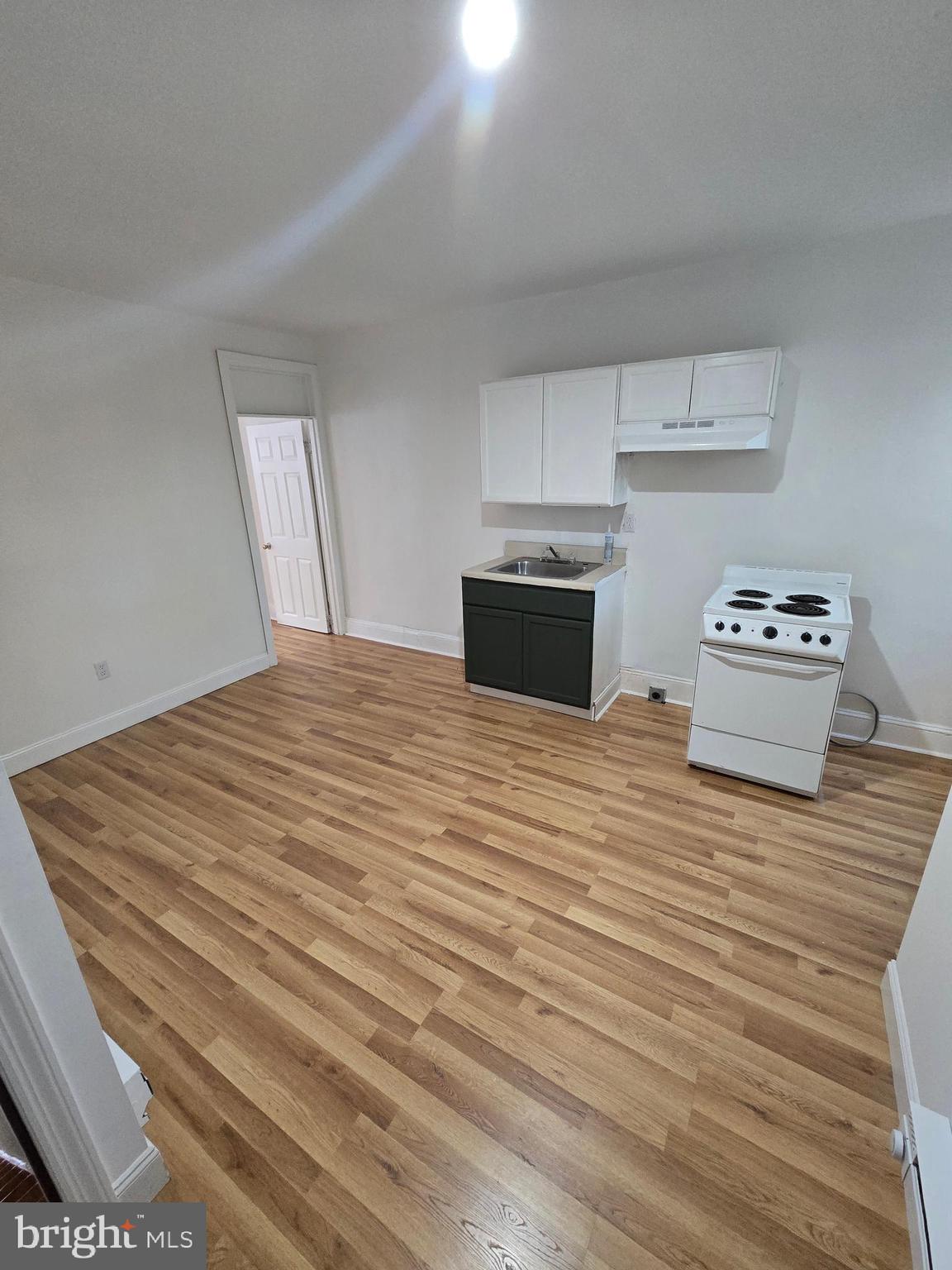 1316 N FARSON STREET 2