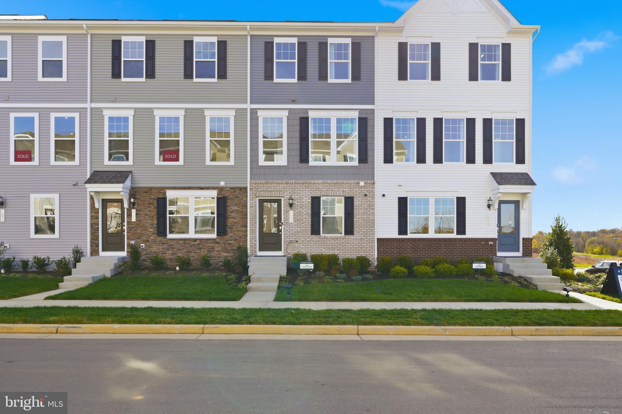 PRESIDENTS POINTE - Residential