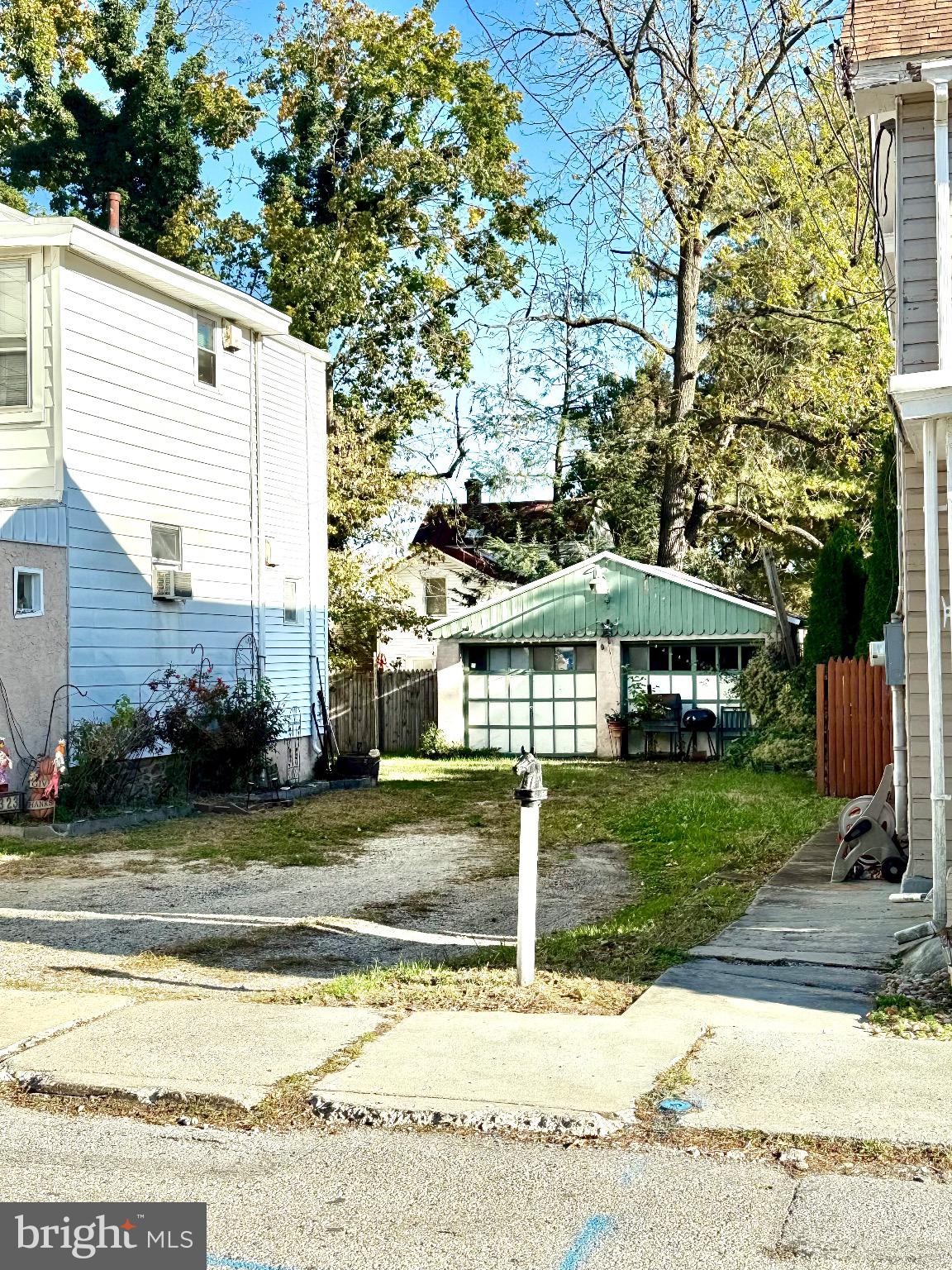 7323 SCHOOL LANE