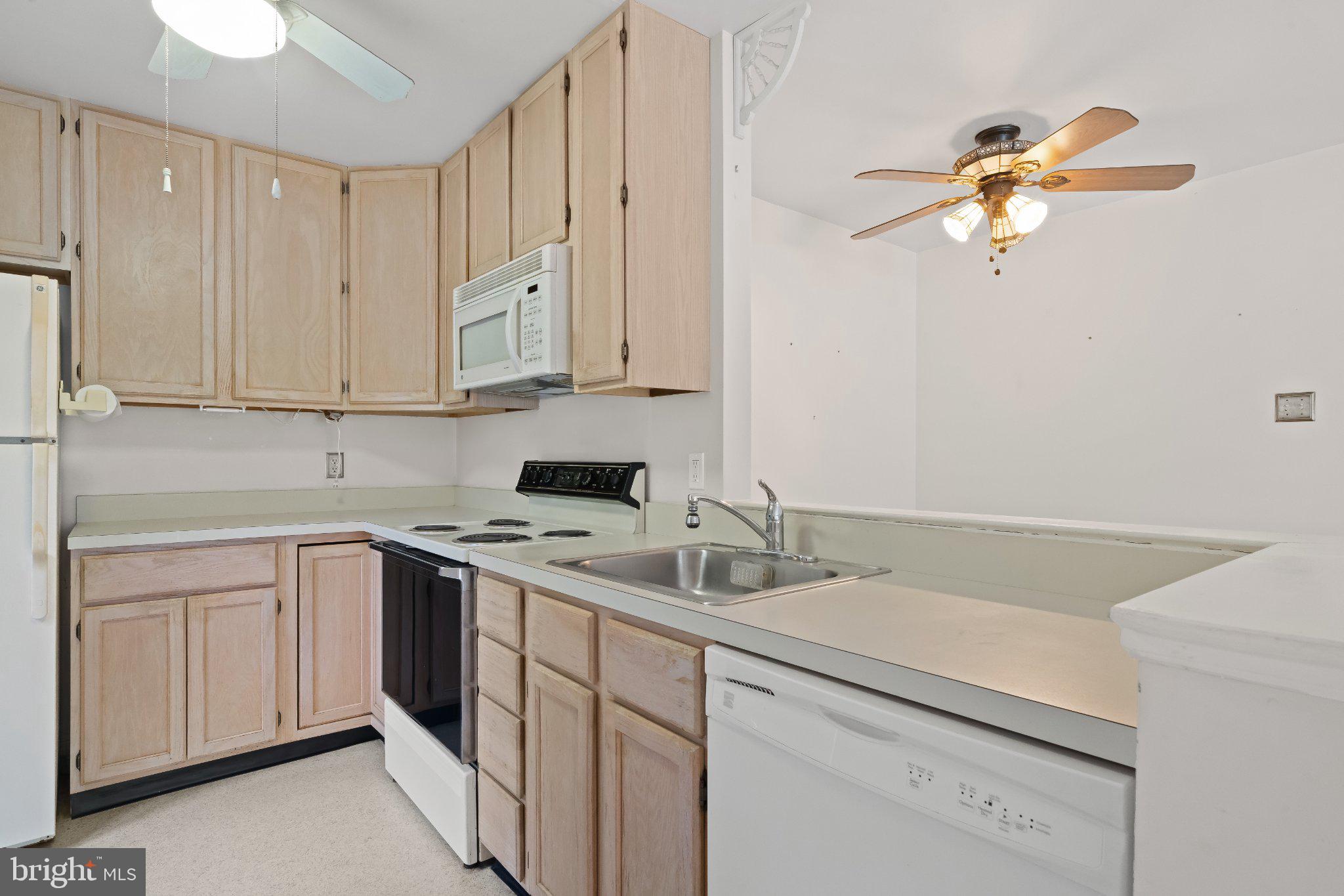MONTGOMERY BROOKE - Residential