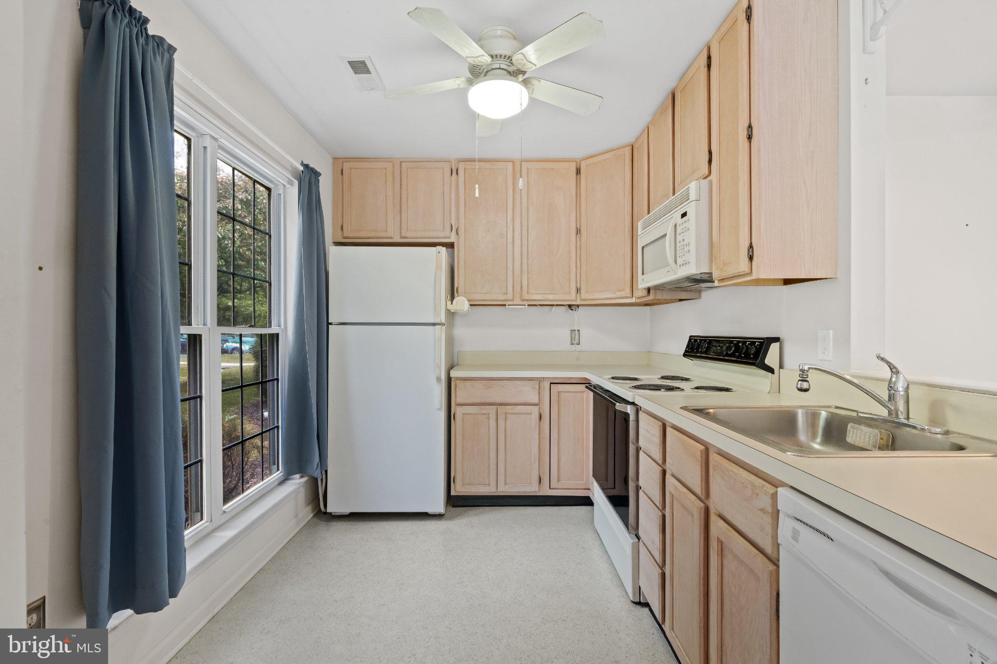 MONTGOMERY BROOKE - Residential