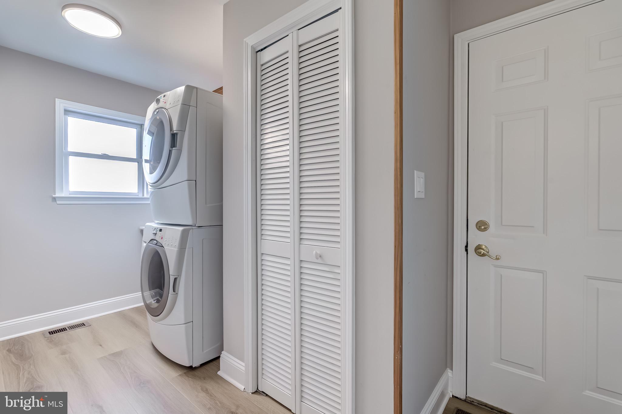 STONELEIGH - Residential