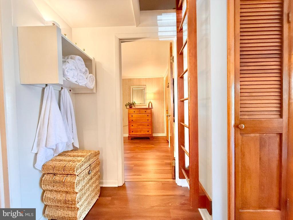 THE WOODS - Residential