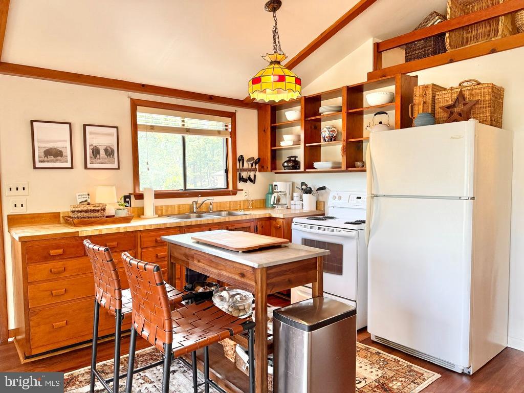 THE WOODS - Residential