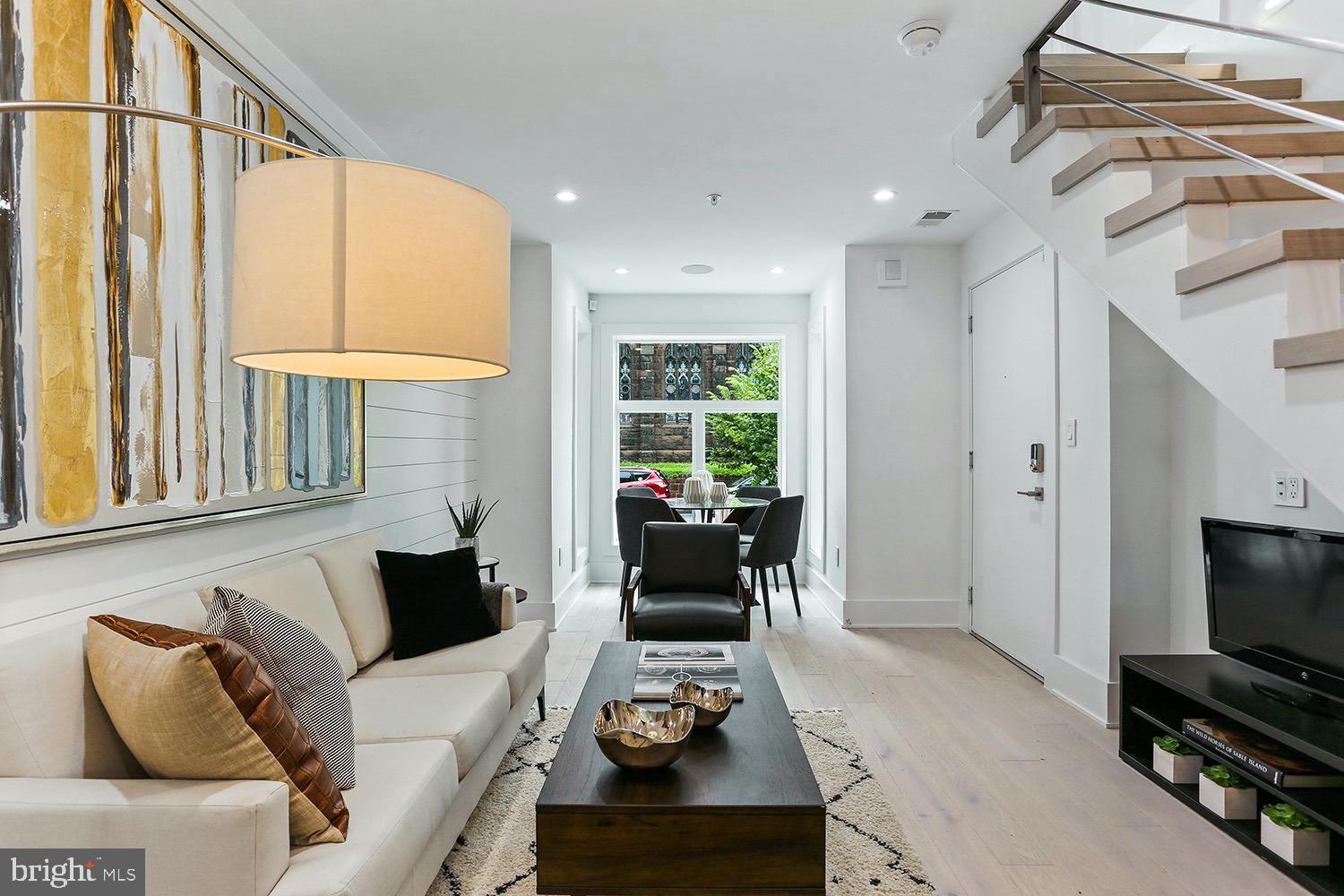 4 R STREET NW 3