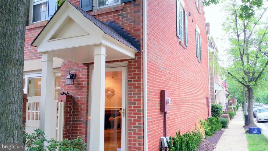 Old Town starter,charming brick endunit townhome, brick-walled patio, cozy wood burning fireplace, stainless still appliances in well maintained pet friendly home.  Washer/Dryer in master bedroom, upper-level guest suite with sunroof. off street parking by door or in lots (with permits).  Minutes to DC, metro, river bike trails, health club, coffee shops, eateries by Delray.