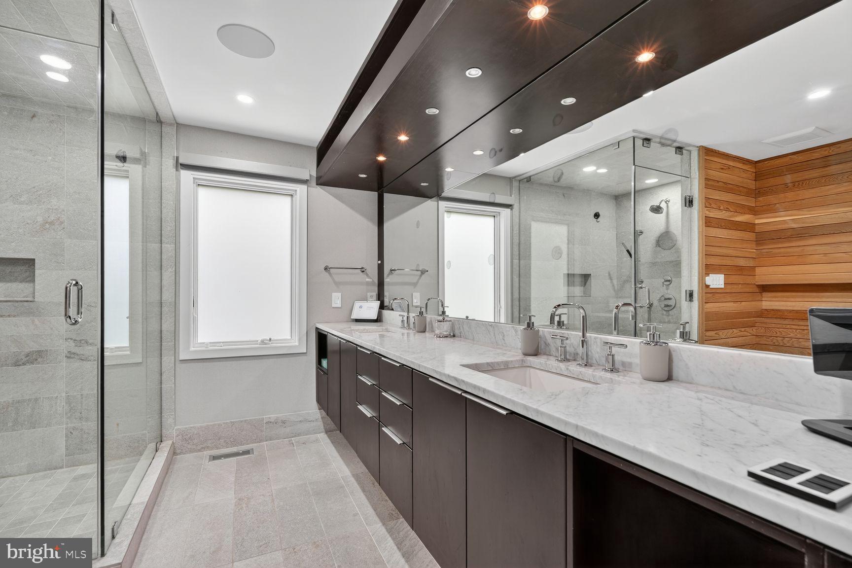 BELLEVUE FOREST - Residential