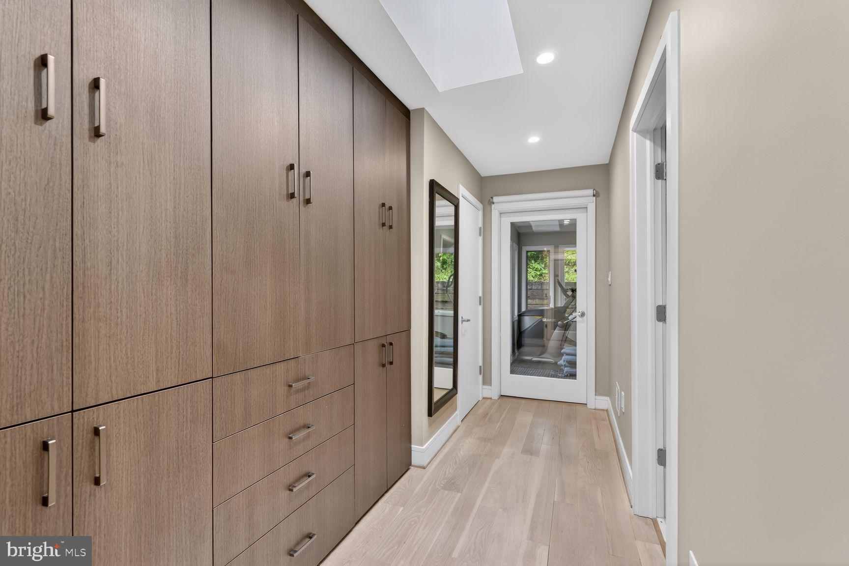 BELLEVUE FOREST - Residential