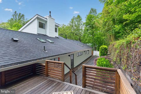 Tiny photo for 3605 Military Road, ARLINGTON, VA 22207 (MLS # VAAR2071994)