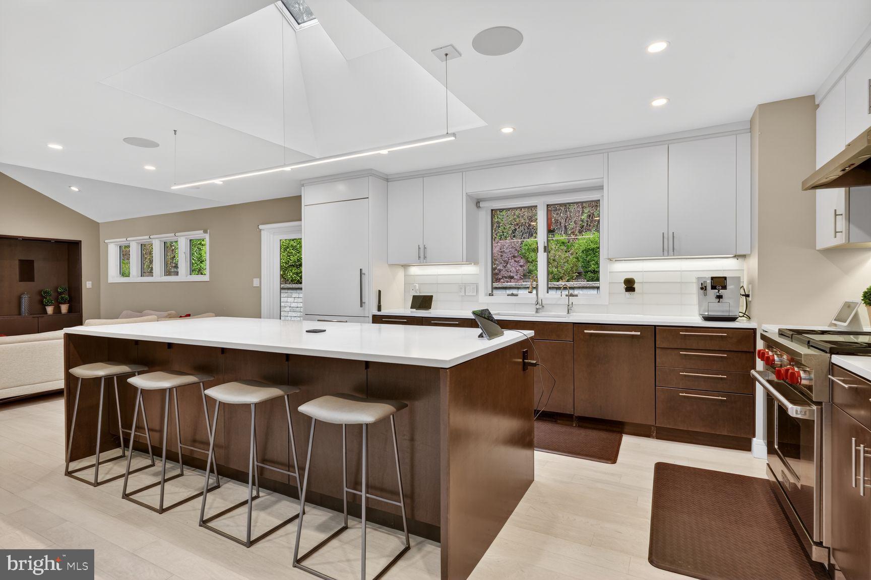 BELLEVUE FOREST - Residential