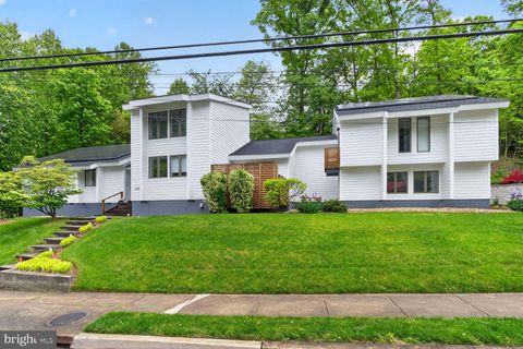 Tiny photo for 3605 Military Road, ARLINGTON, VA 22207 (MLS # VAAR2071994)
