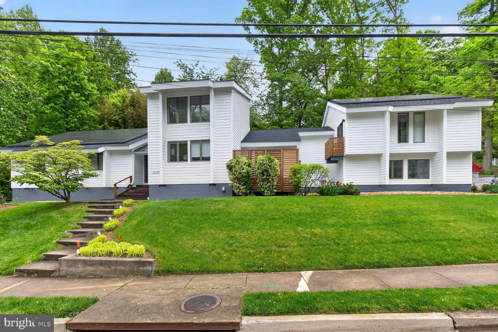 BELLEVUE FOREST - Residential