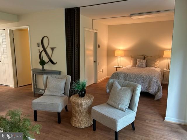 LEISURE WORLD - Residential