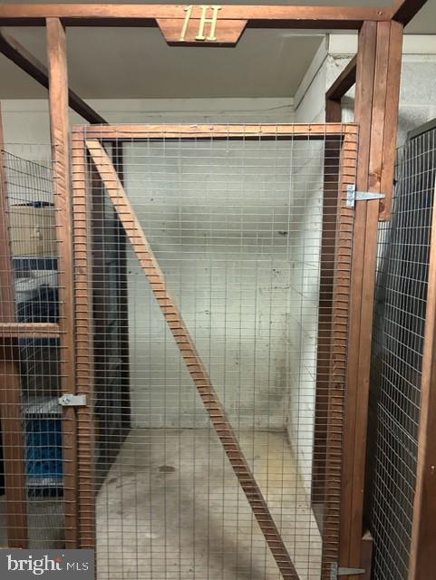 LEISURE WORLD - Residential