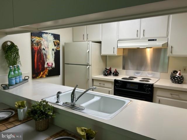 LEISURE WORLD - Residential