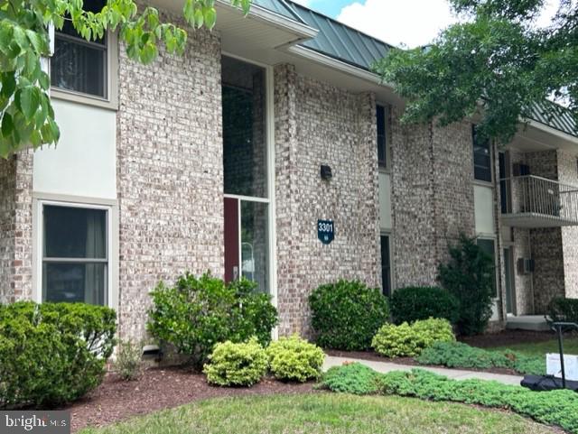 LEISURE WORLD - Residential