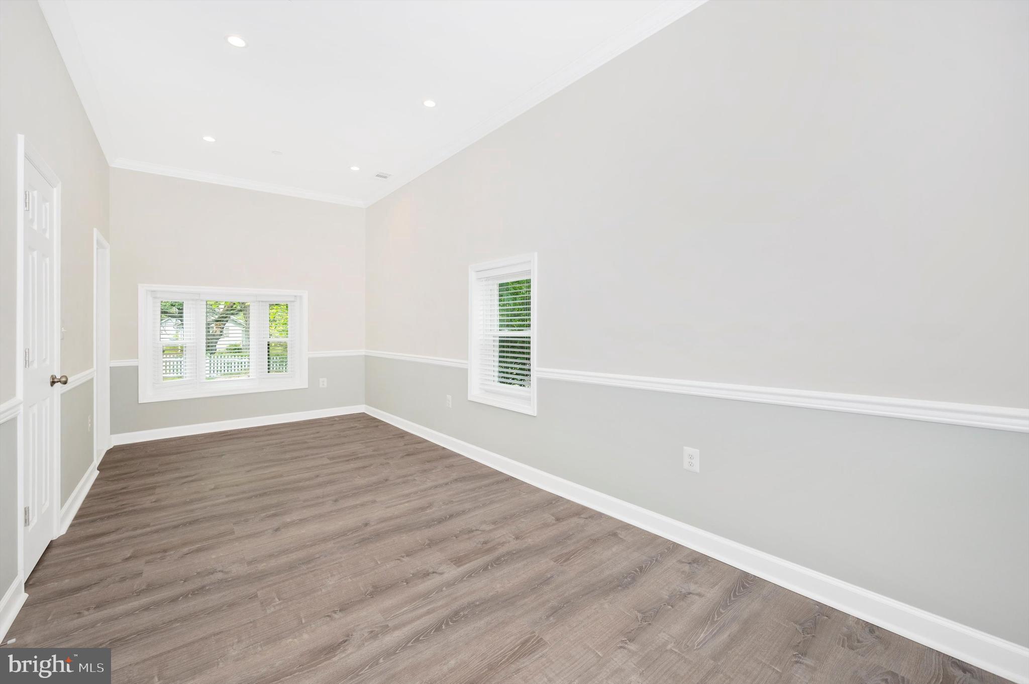 SNOWDENS MANOR - Residential