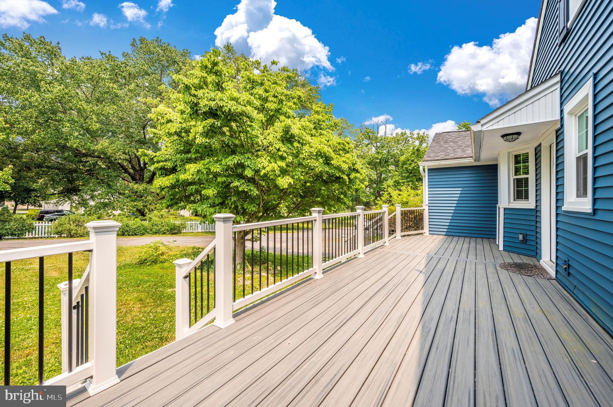 SNOWDENS MANOR - Residential