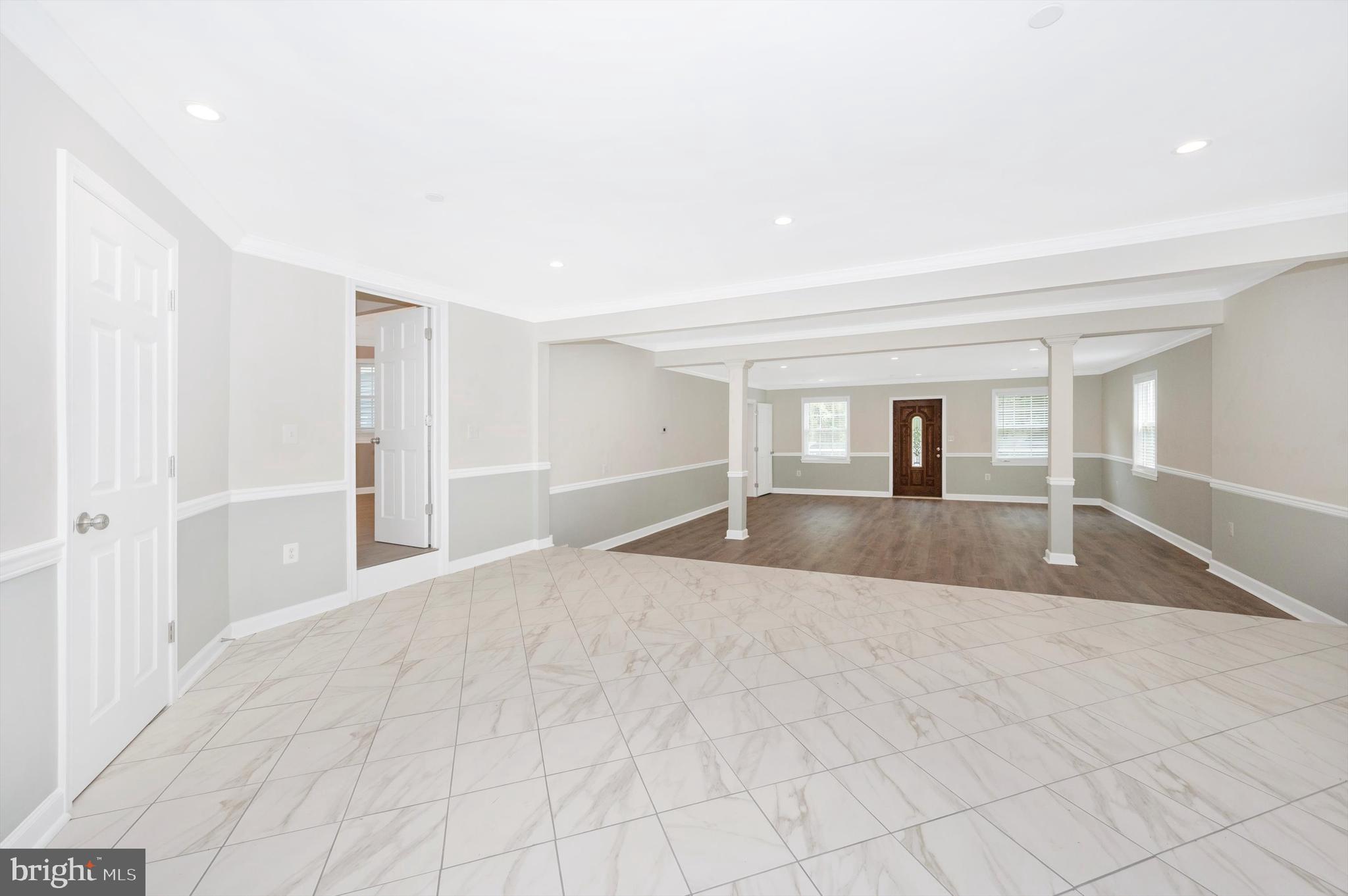 SNOWDENS MANOR - Residential