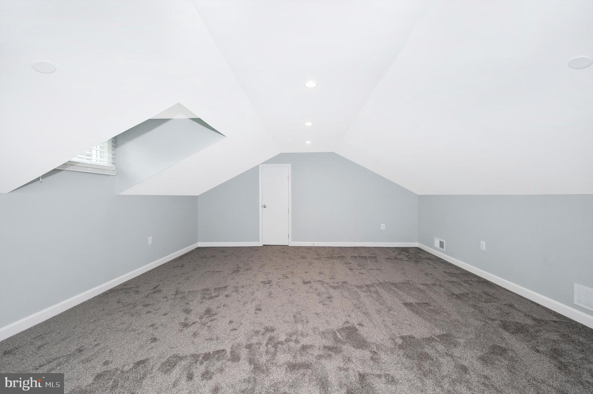 SNOWDENS MANOR - Residential