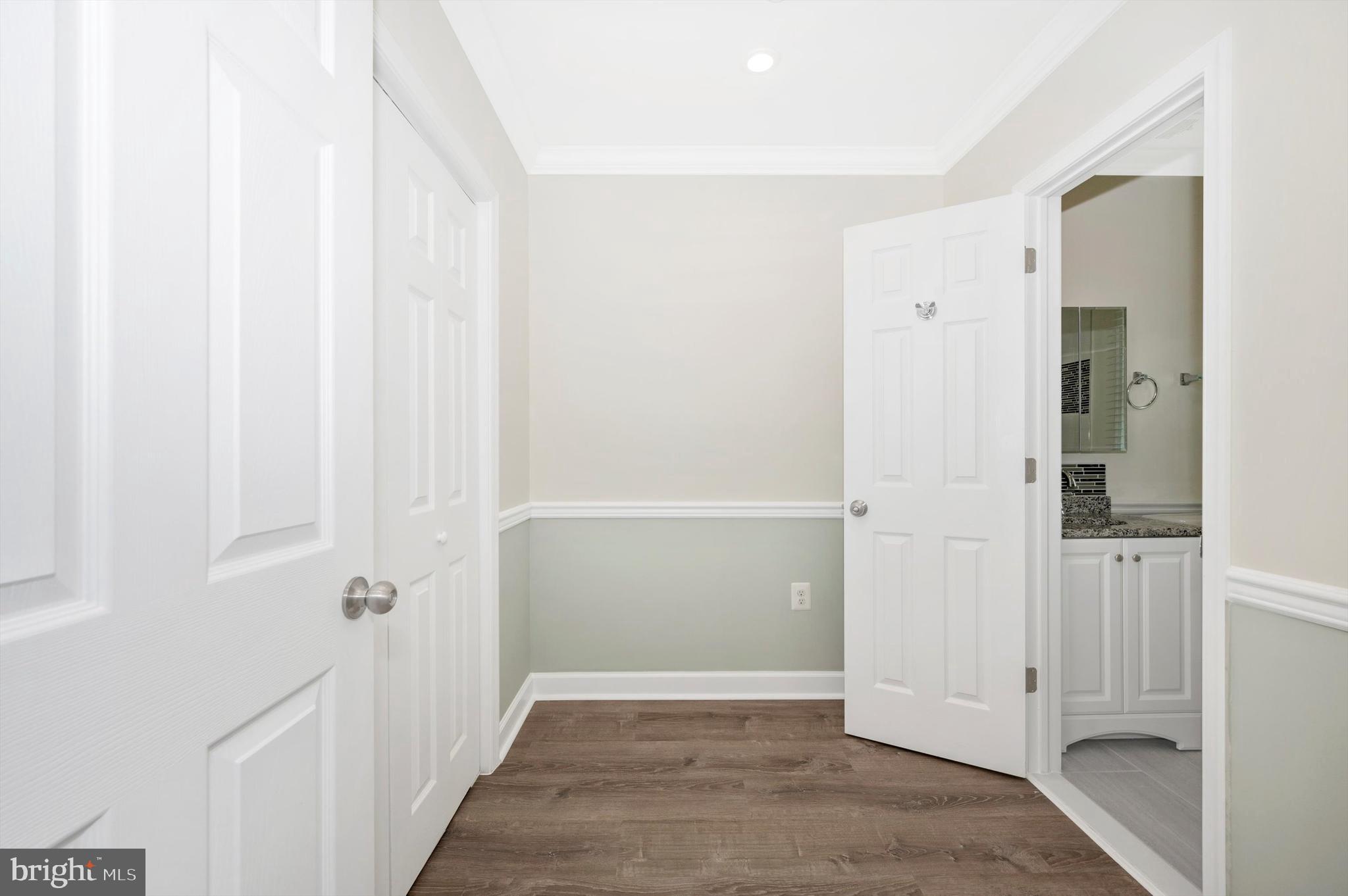 SNOWDENS MANOR - Residential