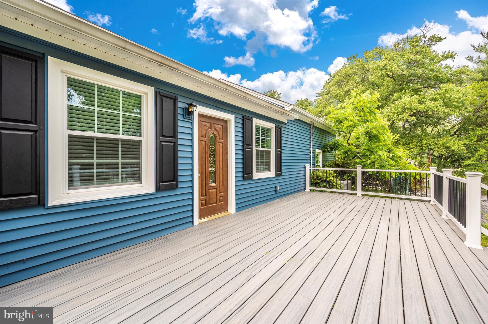 SNOWDENS MANOR - Residential