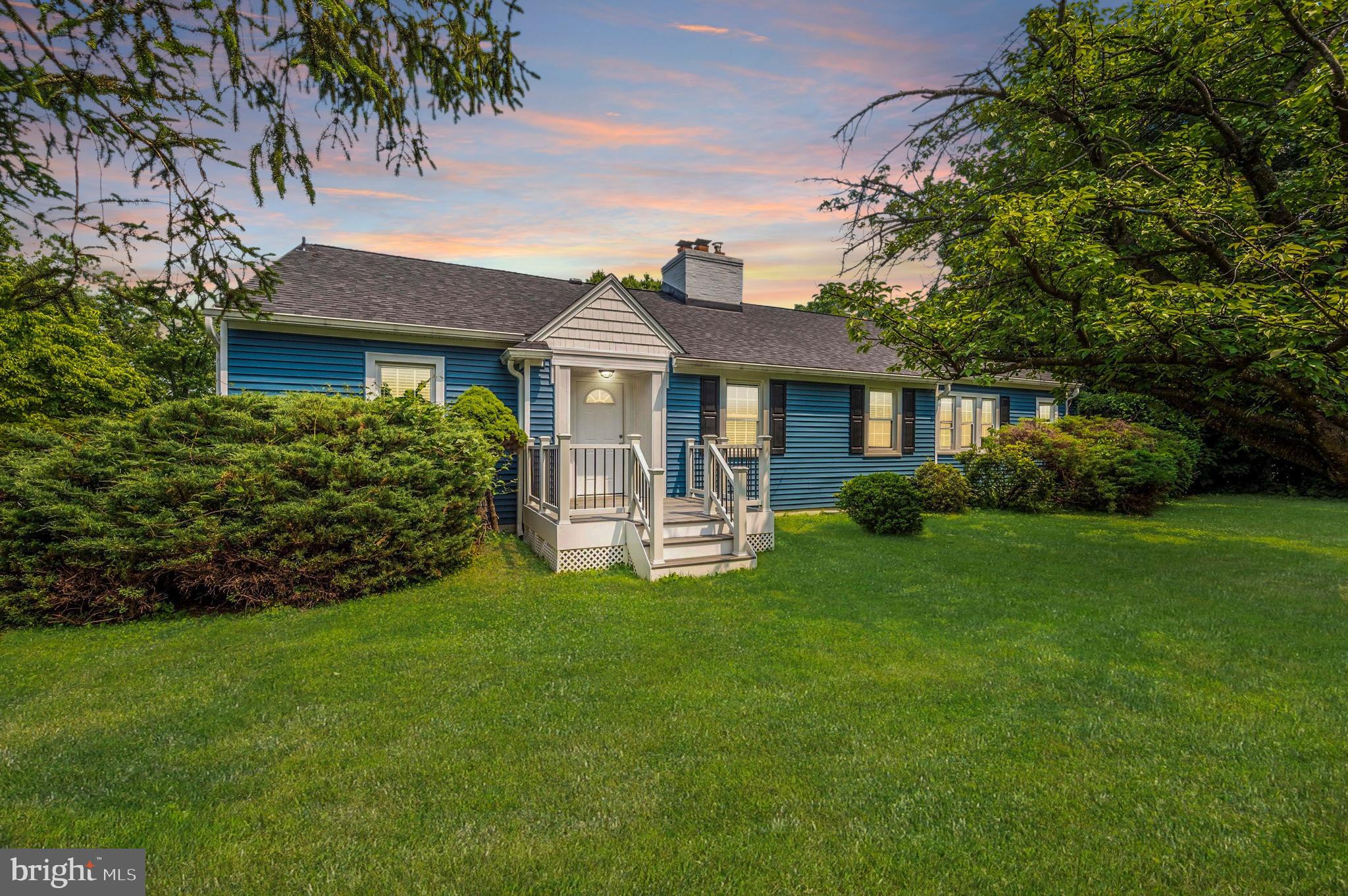 SNOWDENS MANOR - Residential