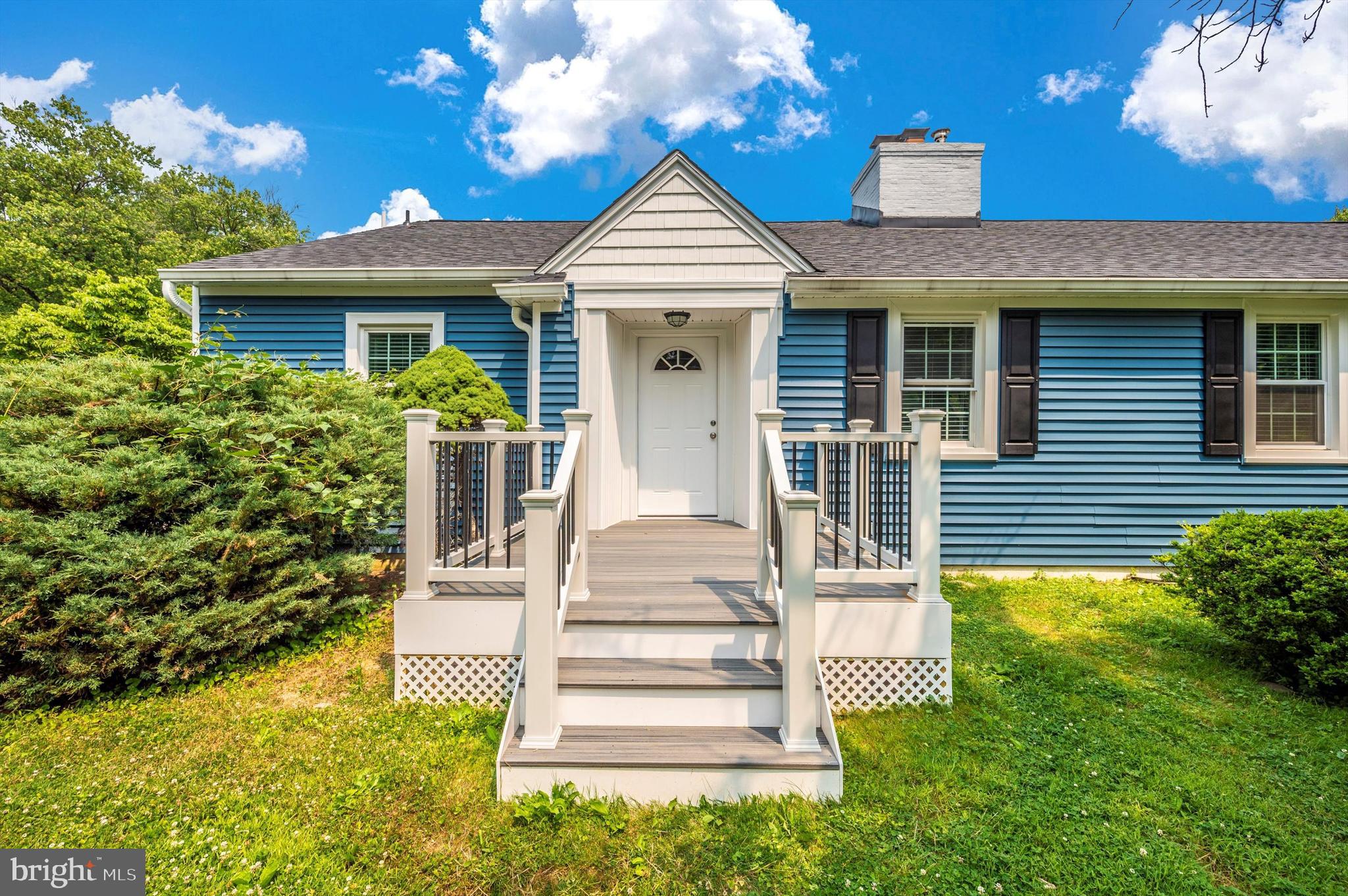 SNOWDENS MANOR - Residential