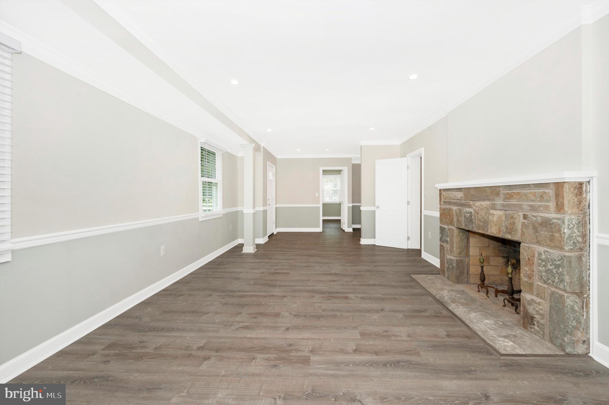 SNOWDENS MANOR - Residential