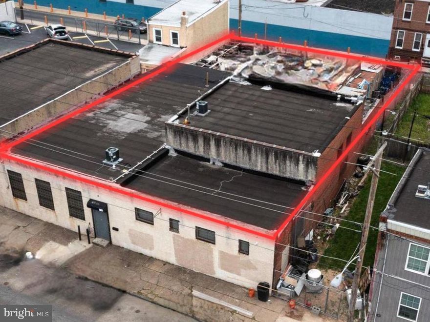 This versatile 7,433 sq. ft. commercial property is a prime investment opportunity, offering endless possibilities for businesses seeking a dynamic and adaptable space. Strategically designed and located for maximum functionality, this property is ideal for a range of uses, including Banquet Facility/Lodge, Big Box Retail, Hair Salon and Spa, Health Club, Manufacturing, Other/General Retail, Professional, School, Vet/Kennel, Warehouse, Bar/Club. The building has three full baths.