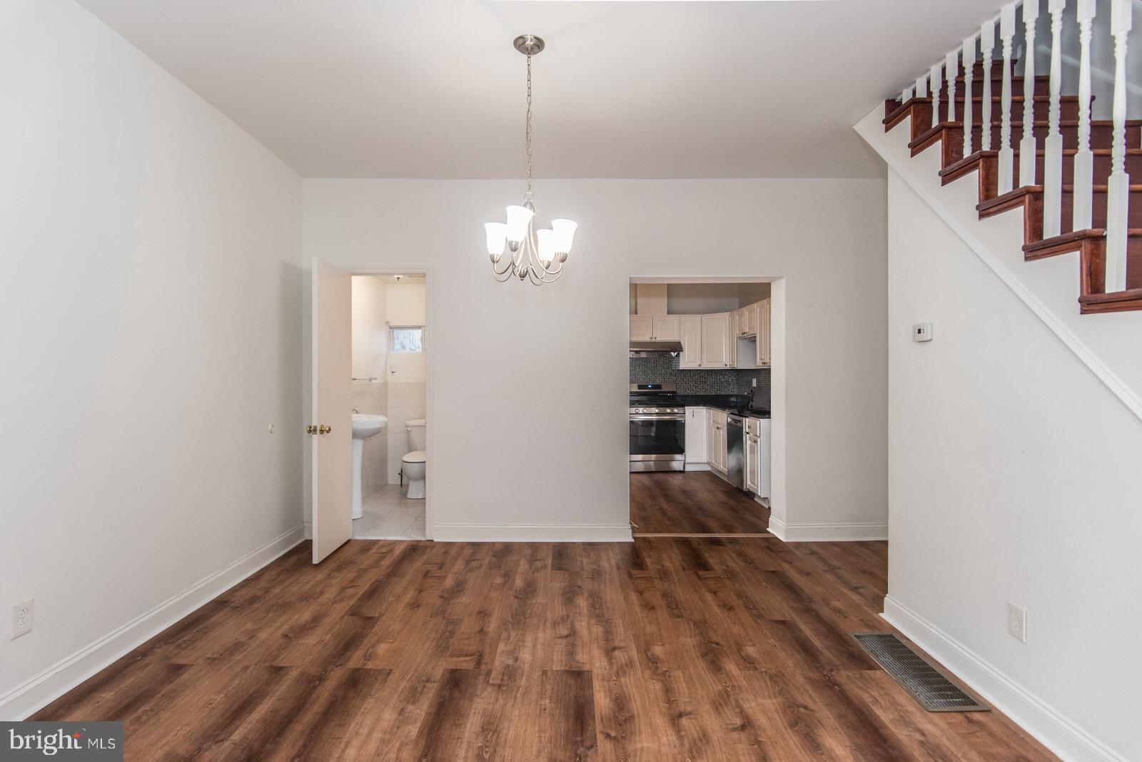 POINT BREEZE - Residential