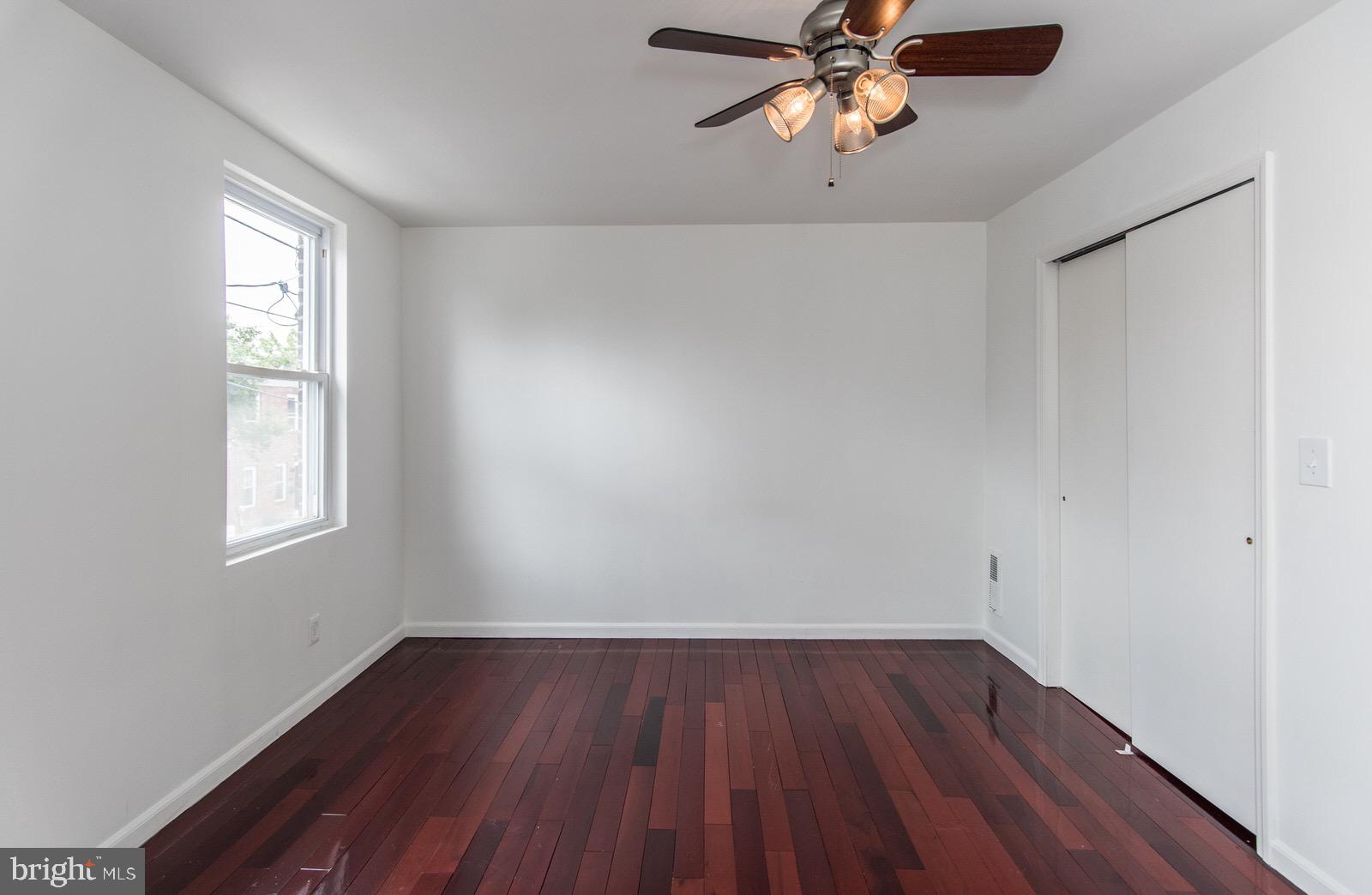 POINT BREEZE - Residential