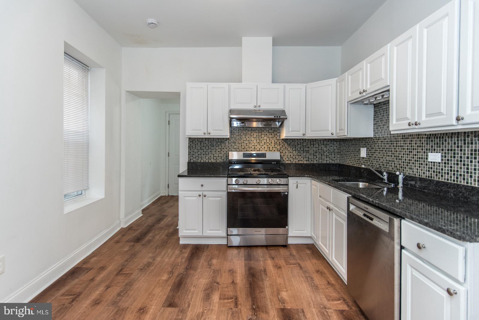 POINT BREEZE - Residential