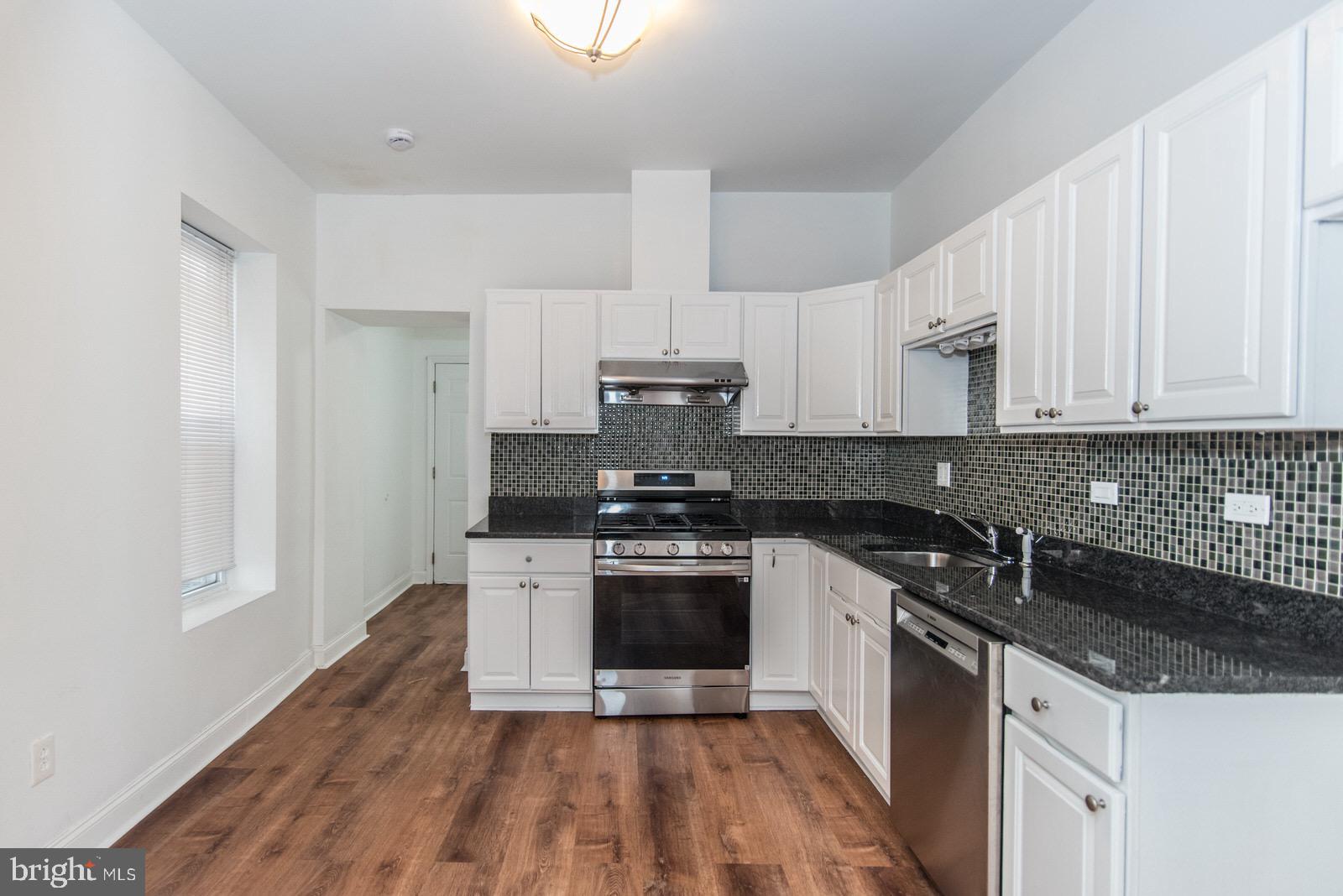 POINT BREEZE - Residential