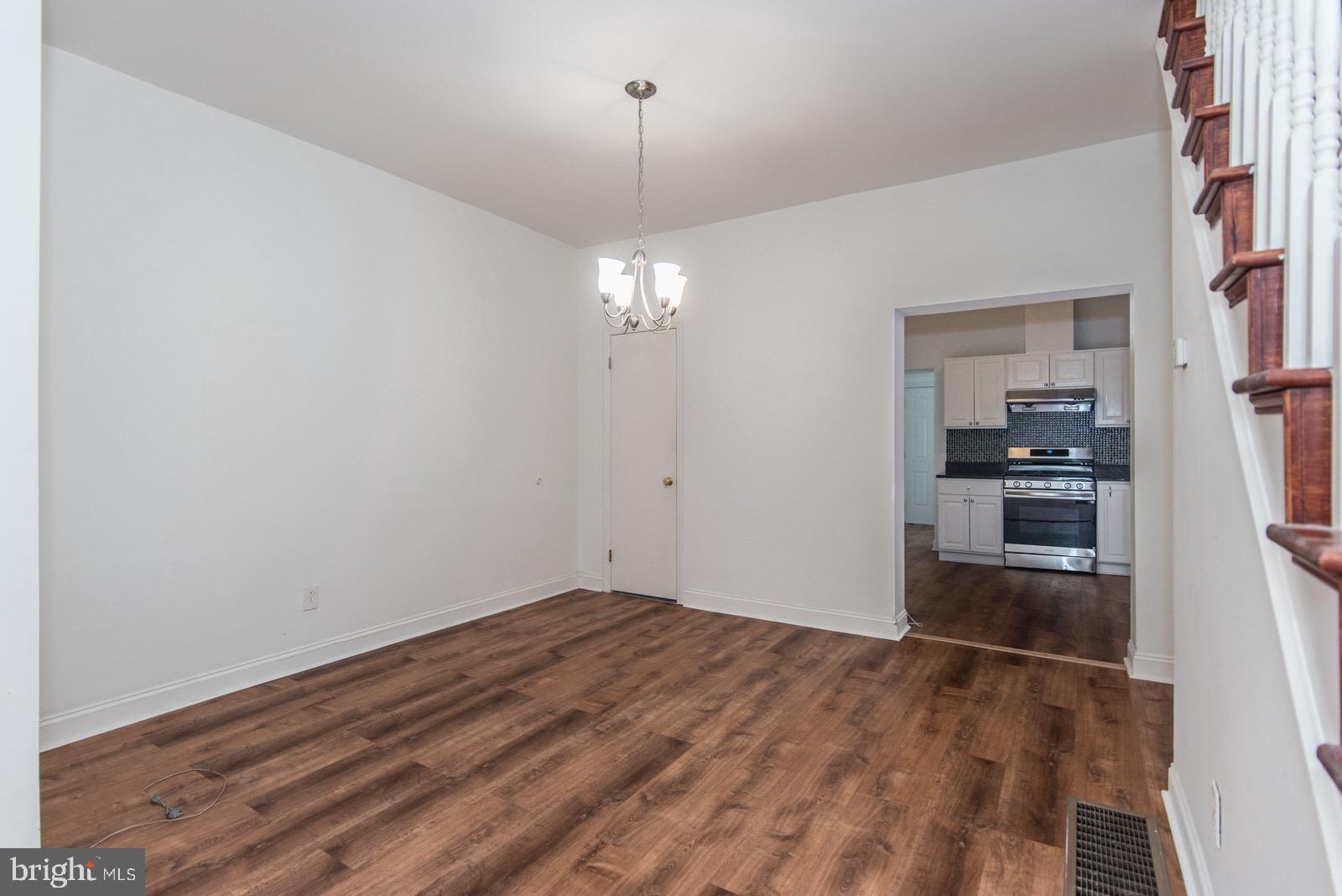 POINT BREEZE - Residential