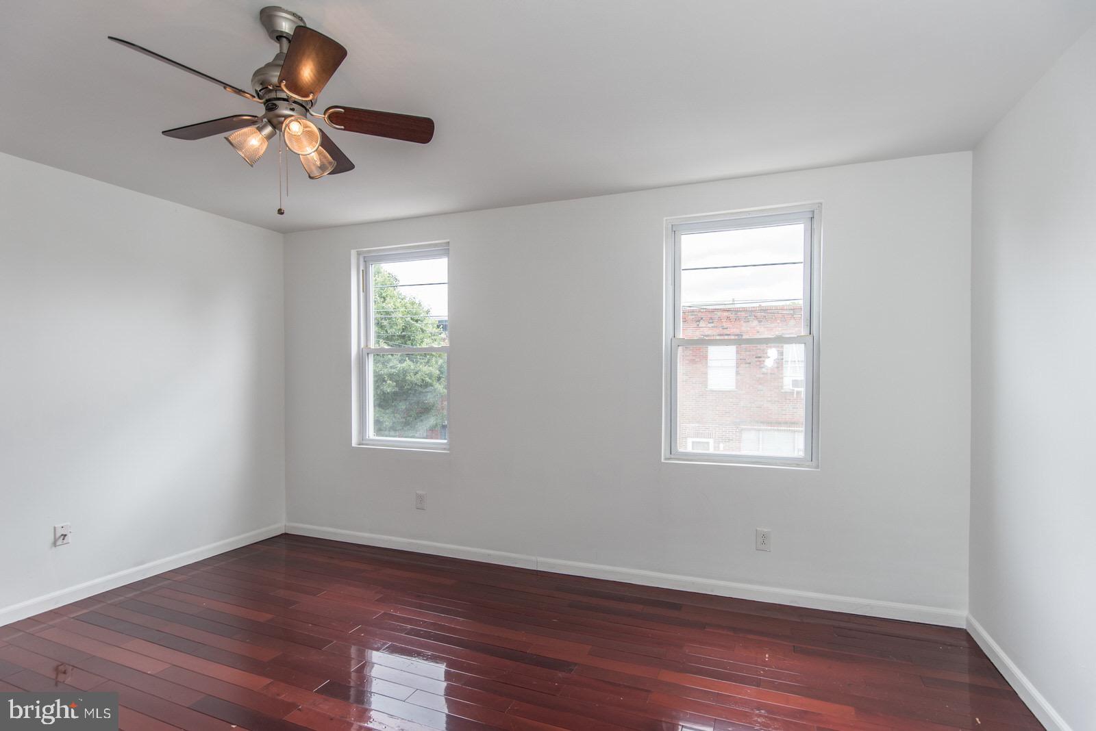 POINT BREEZE - Residential