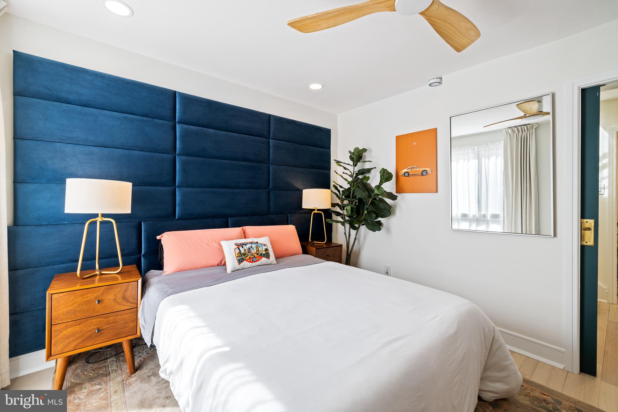 SOCIETY HILL - Residential