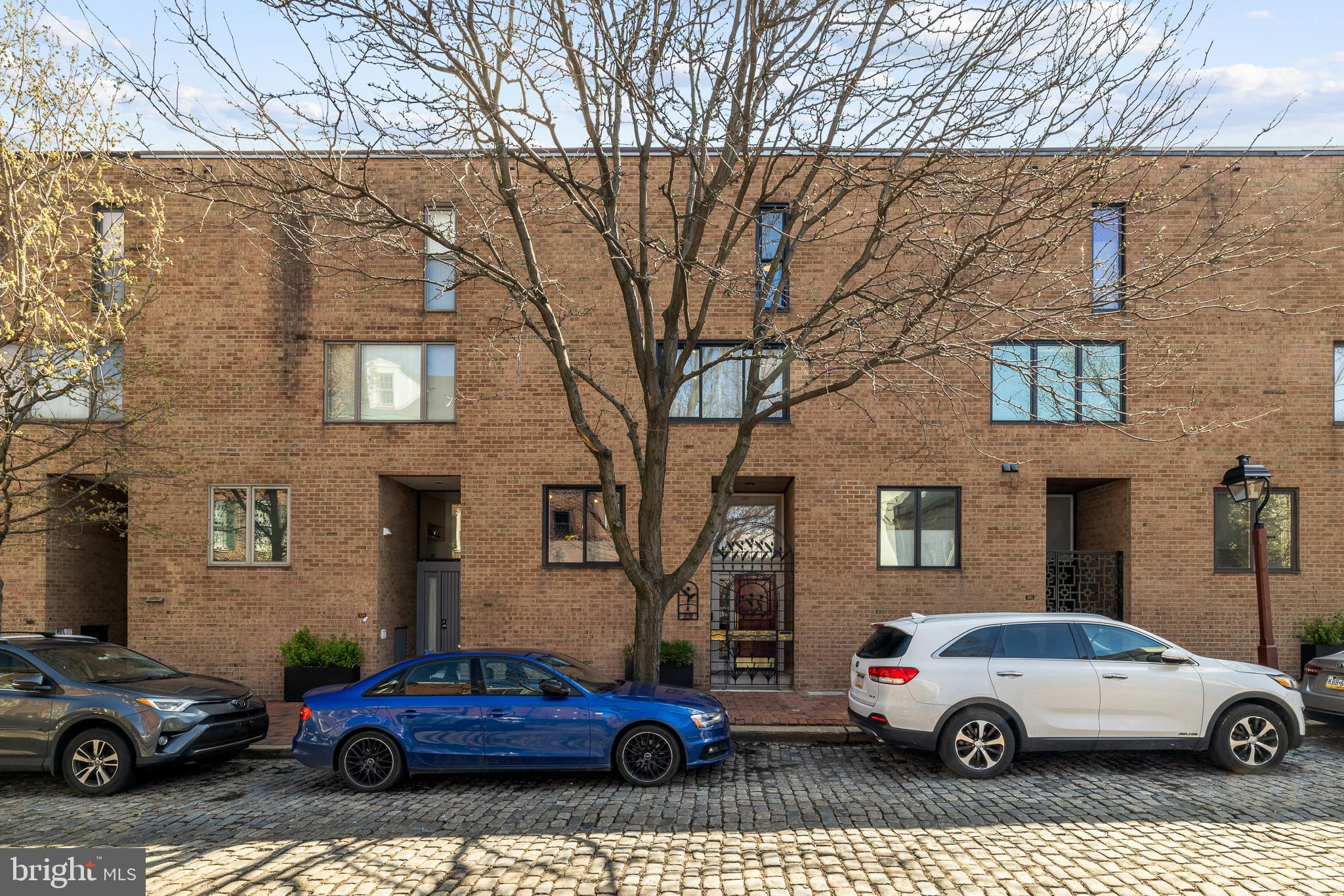 SOCIETY HILL - Residential