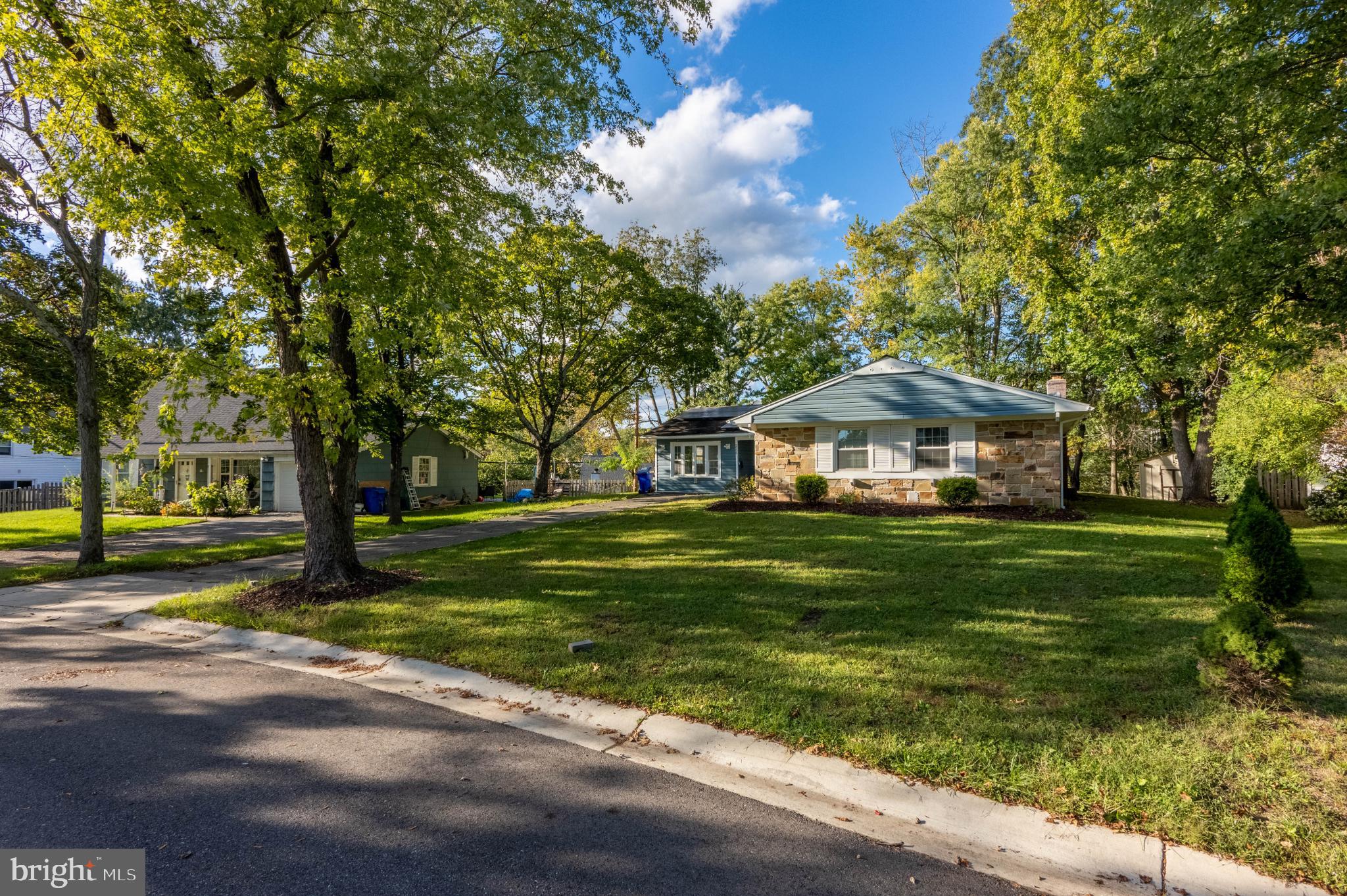 2229 HARWOOD LANE