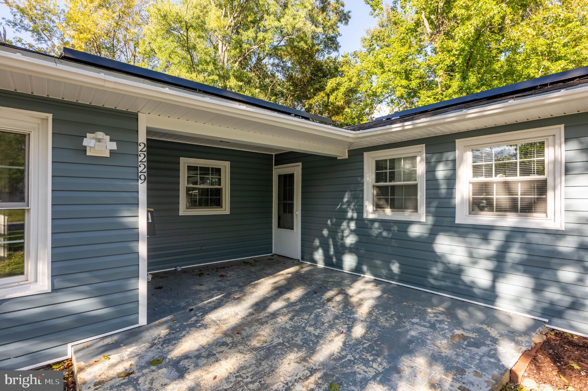 2229 HARWOOD LANE