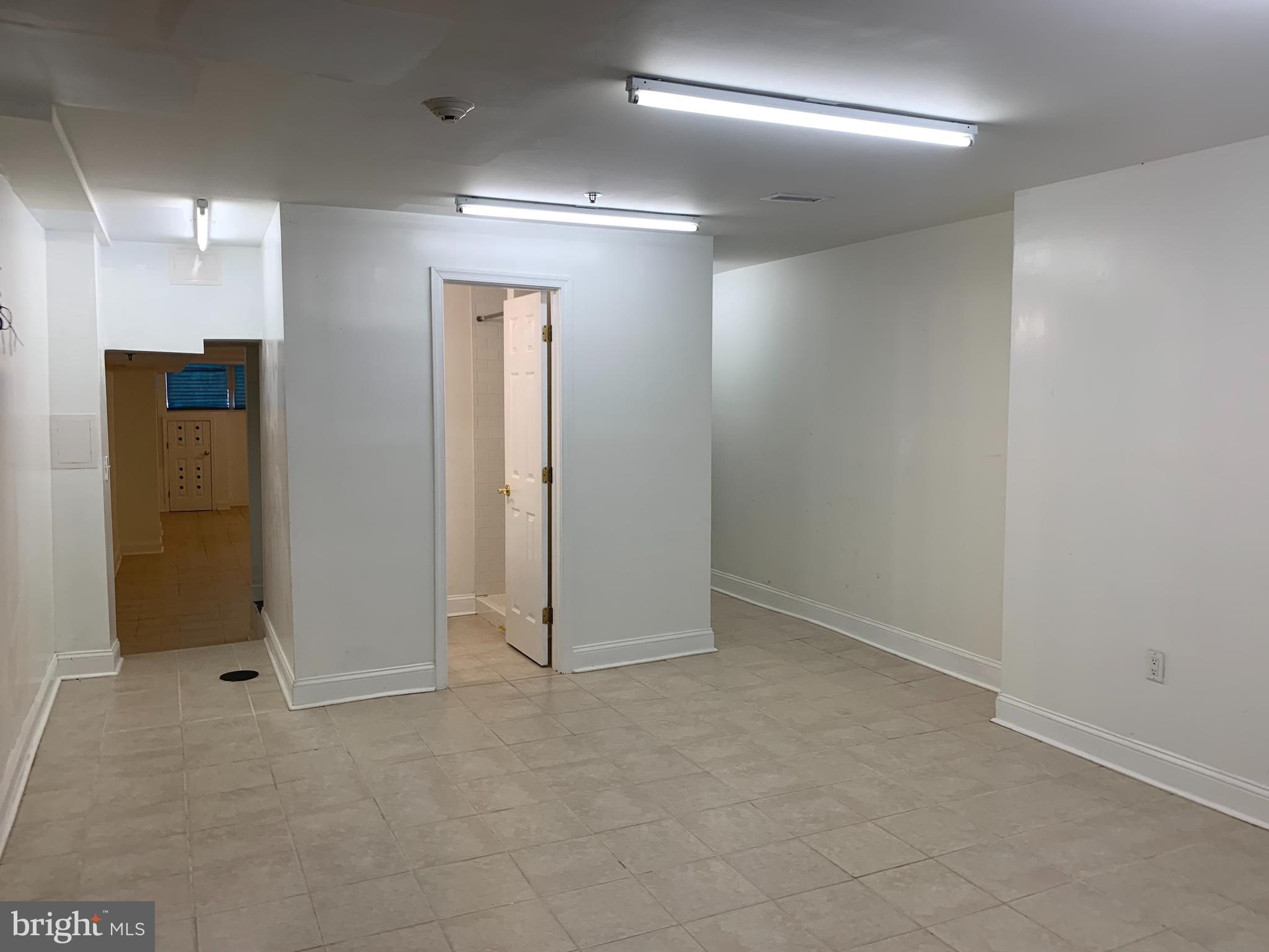 MOUNT VERNON PLACE HISTORIC DISTRICT - Commercial Lease