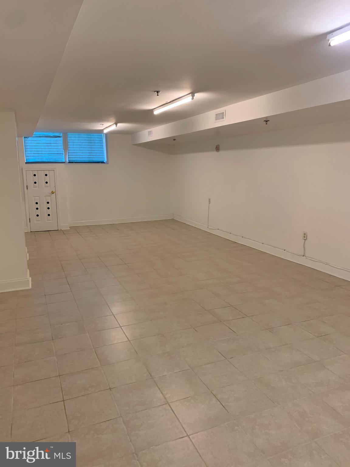 MOUNT VERNON PLACE HISTORIC DISTRICT - Commercial Lease