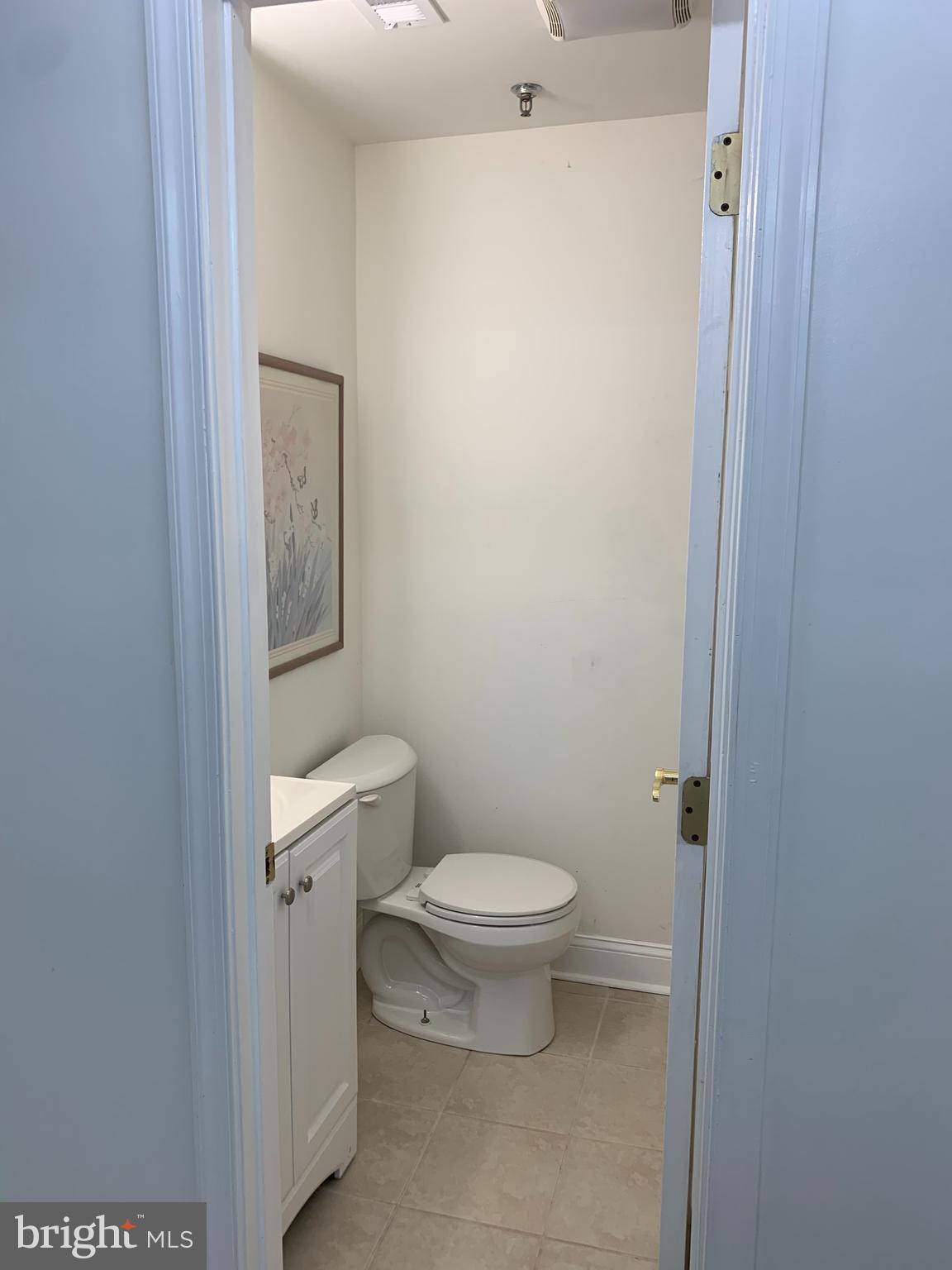 MOUNT VERNON PLACE HISTORIC DISTRICT - Commercial Lease