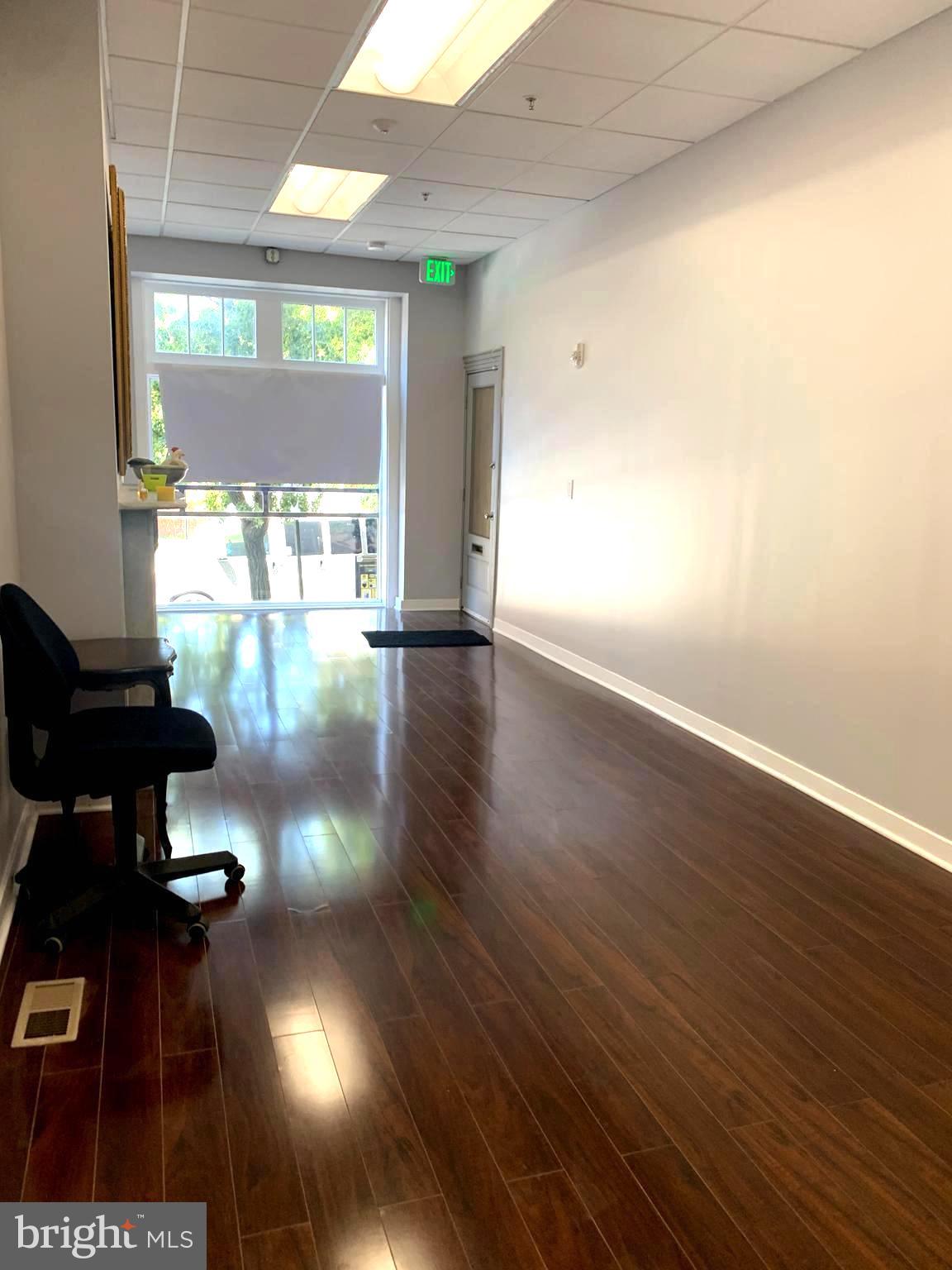 MOUNT VERNON PLACE HISTORIC DISTRICT - Commercial Lease