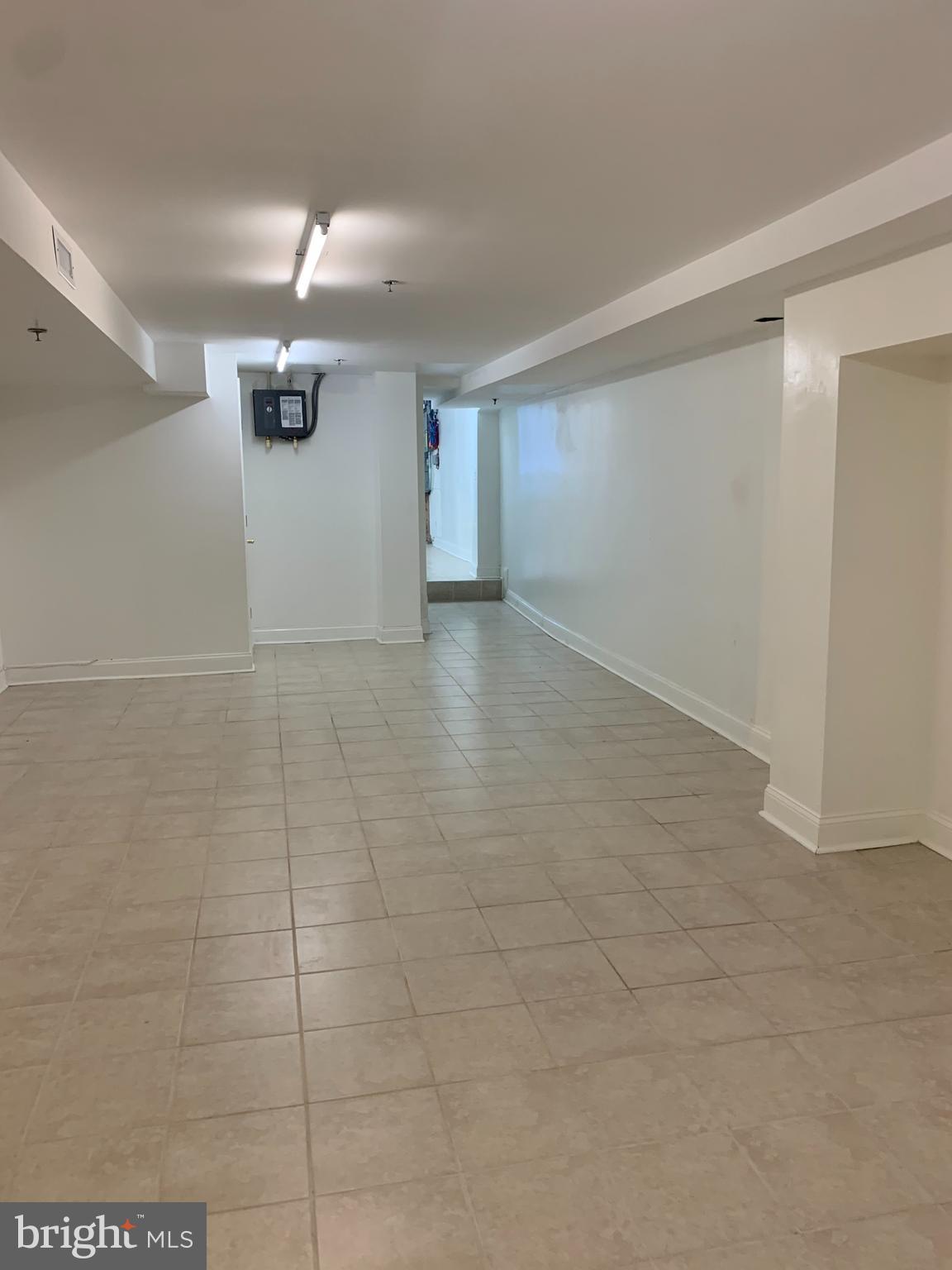 MOUNT VERNON PLACE HISTORIC DISTRICT - Commercial Lease