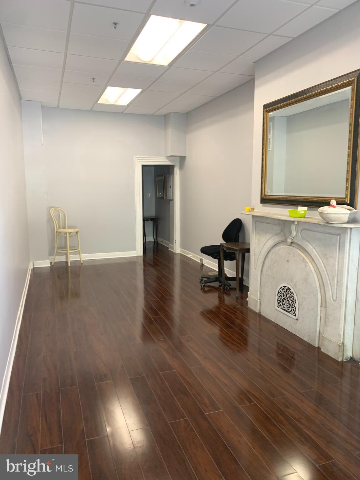 MOUNT VERNON PLACE HISTORIC DISTRICT - Commercial Lease