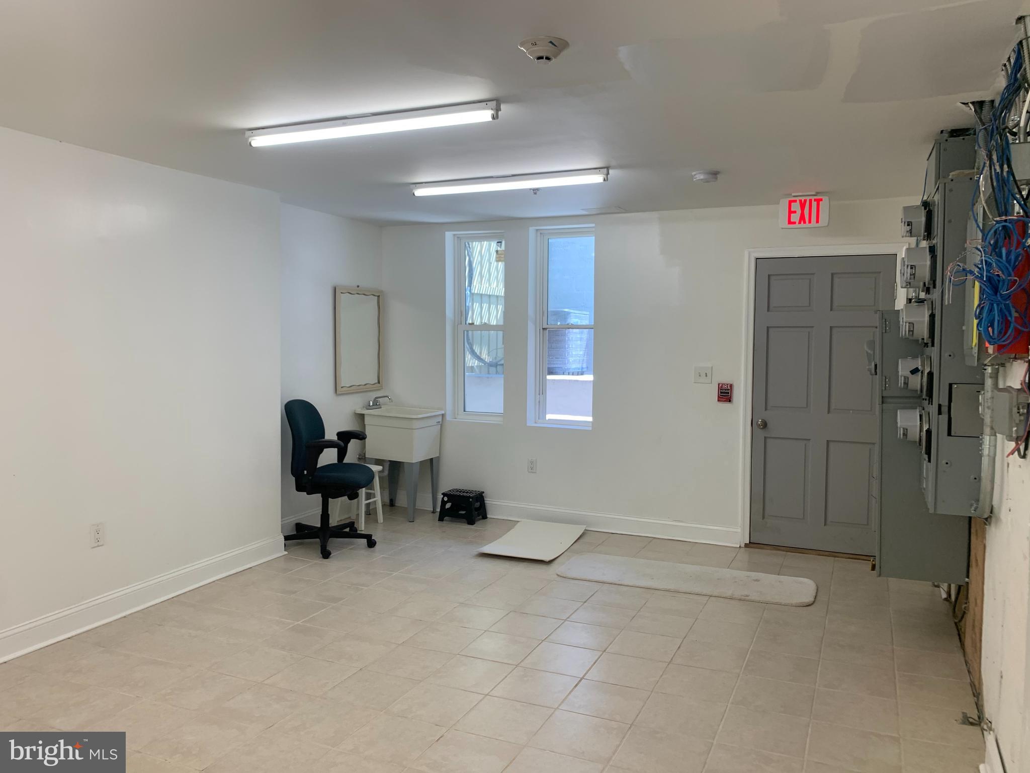 MOUNT VERNON PLACE HISTORIC DISTRICT - Commercial Lease